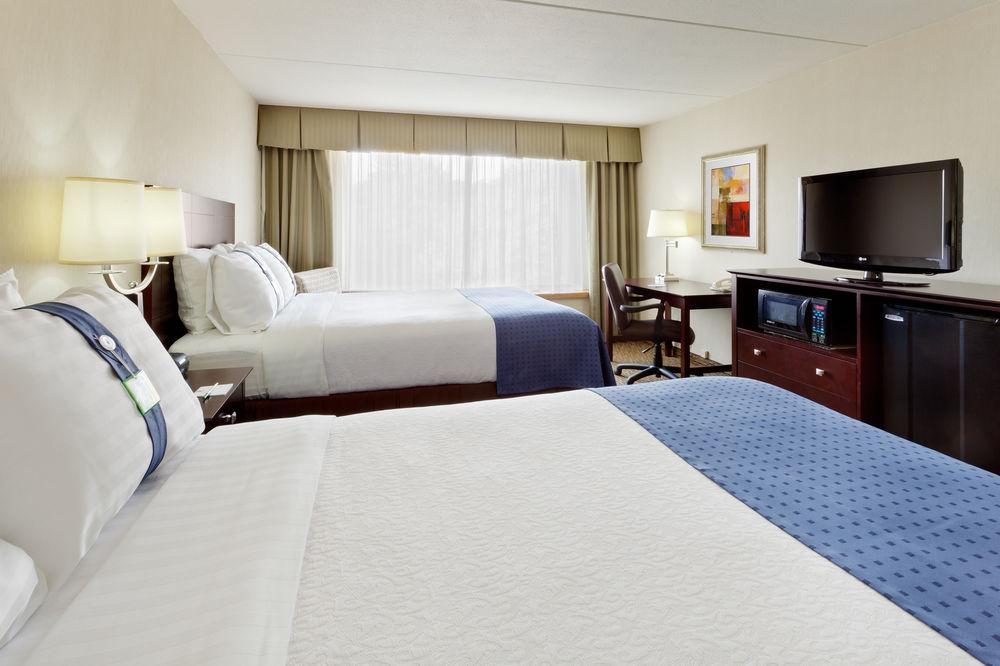Fairfield Inn & Suites Springfield Енфийлд Екстериор снимка