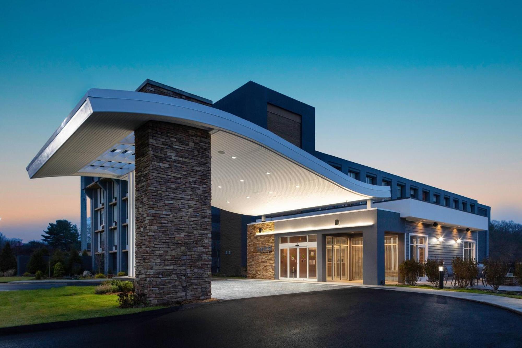 Fairfield Inn & Suites Springfield Енфийлд Екстериор снимка