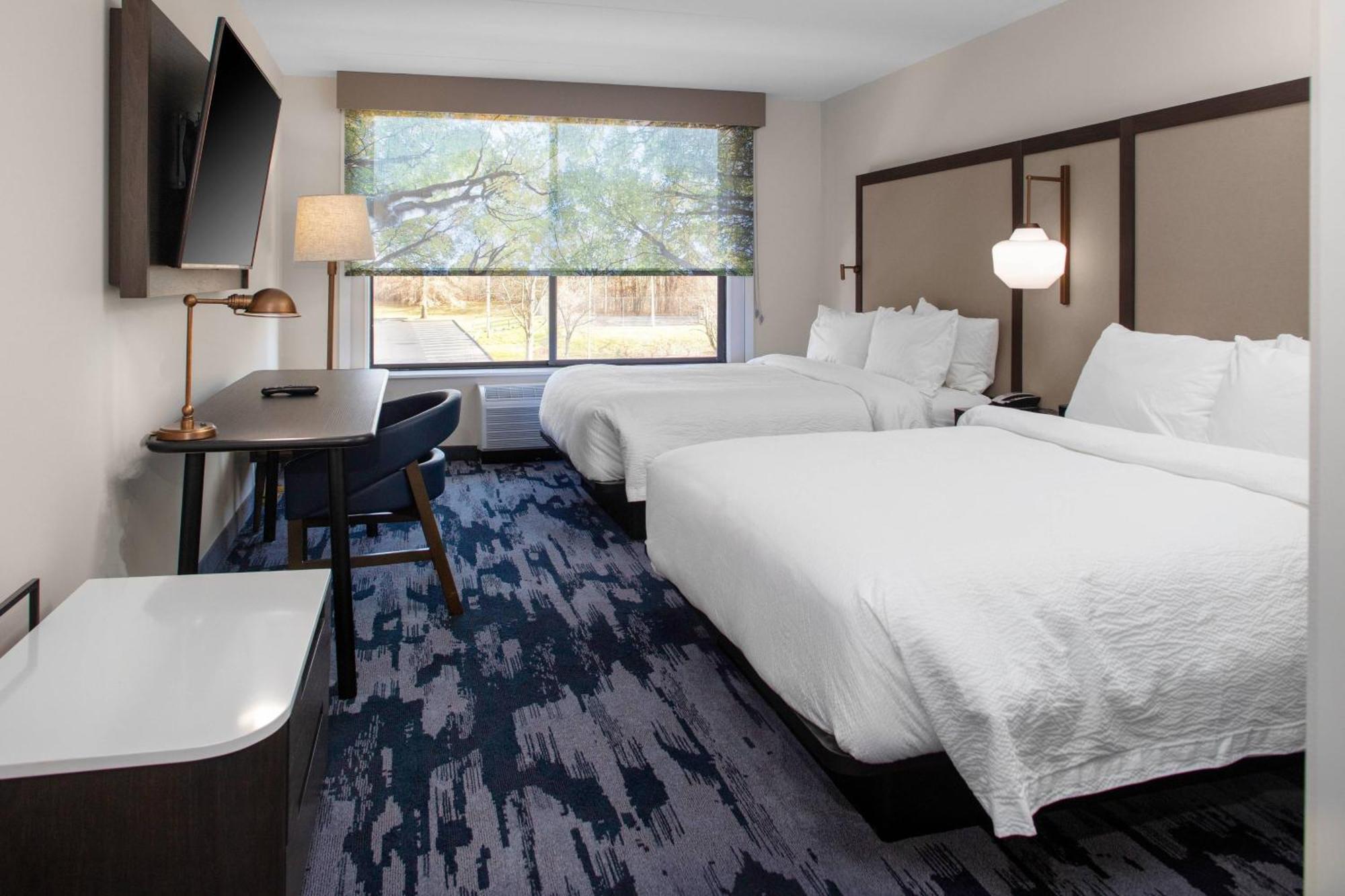 Fairfield Inn & Suites Springfield Енфийлд Екстериор снимка