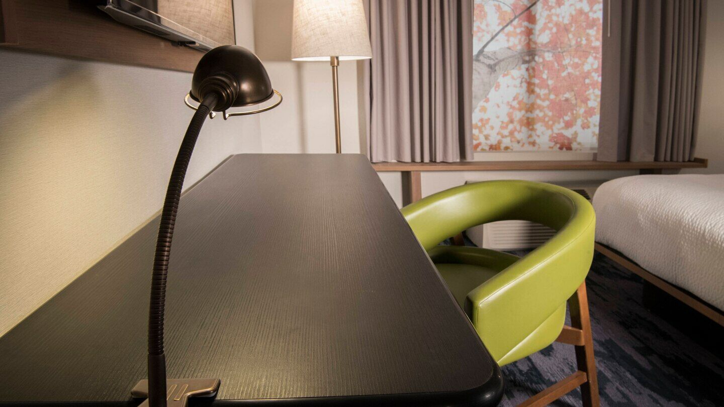 Fairfield Inn & Suites Springfield Енфийлд Стая снимка